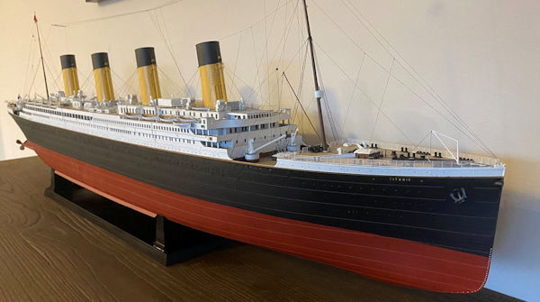 Image of RMS Titanic 1/200 Trumpeter