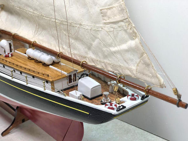 Image of Bluenose II Bluenose II Model Shipways 1:64 Scale