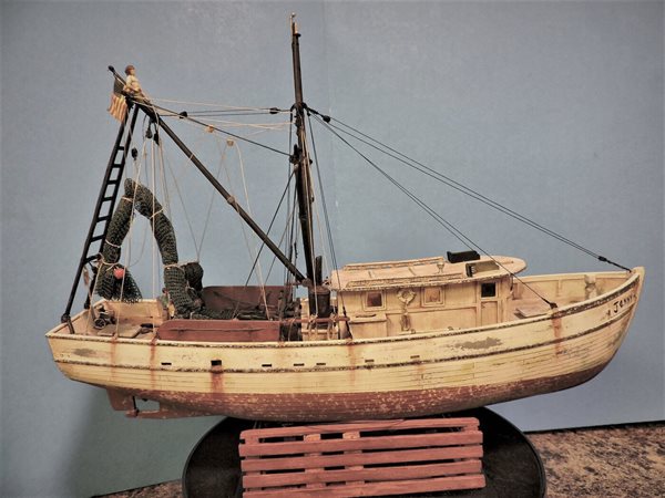 Image of Forest Gump's 'Jenny'1:60 Lindberg Shrimp Boat Conversion