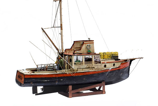 Image of 1:14 Orca wtih 1:14 Scale Quint