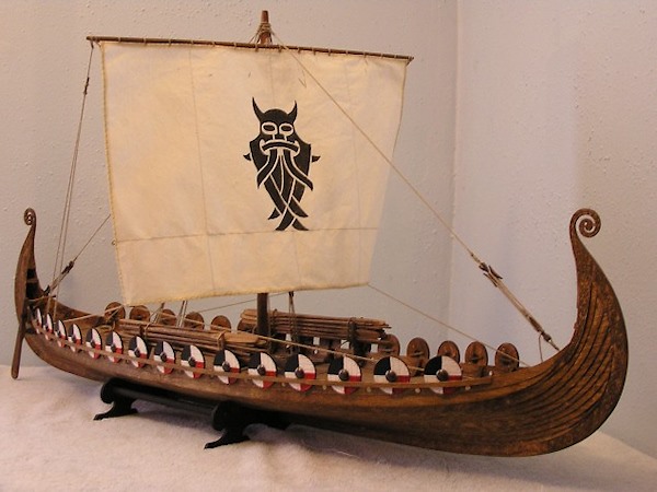 Image of Scale 1:25 Oseberg Billing Boats