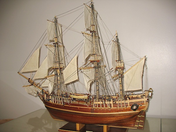 Image of Scale 1:50 HMS Bounty Constructo