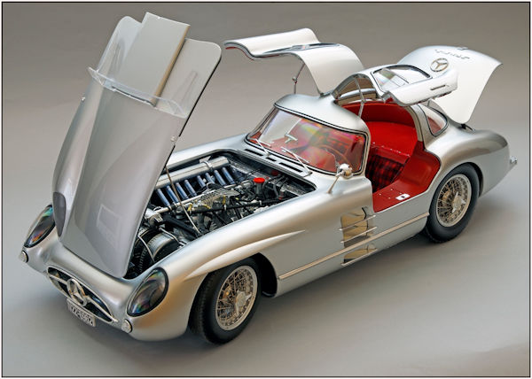 Image of Mercedes Benz 300SLR