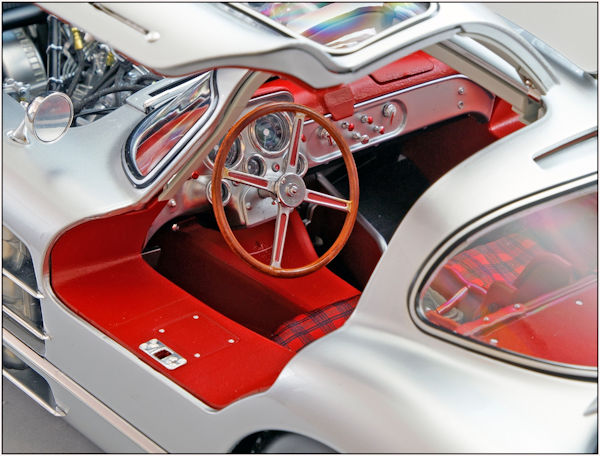 Image of Mercedes Benz 300SLR