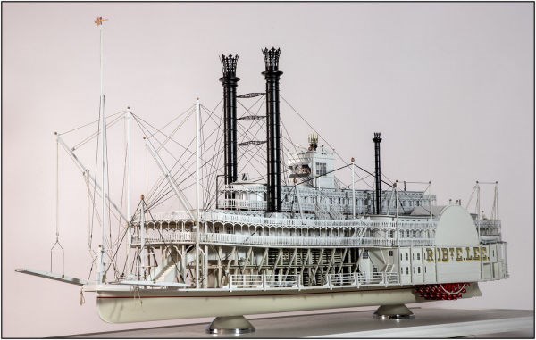 Image of Paddle Steamer Robert E. Lee